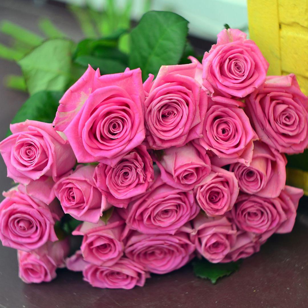 Фото букет розовых роз реальное